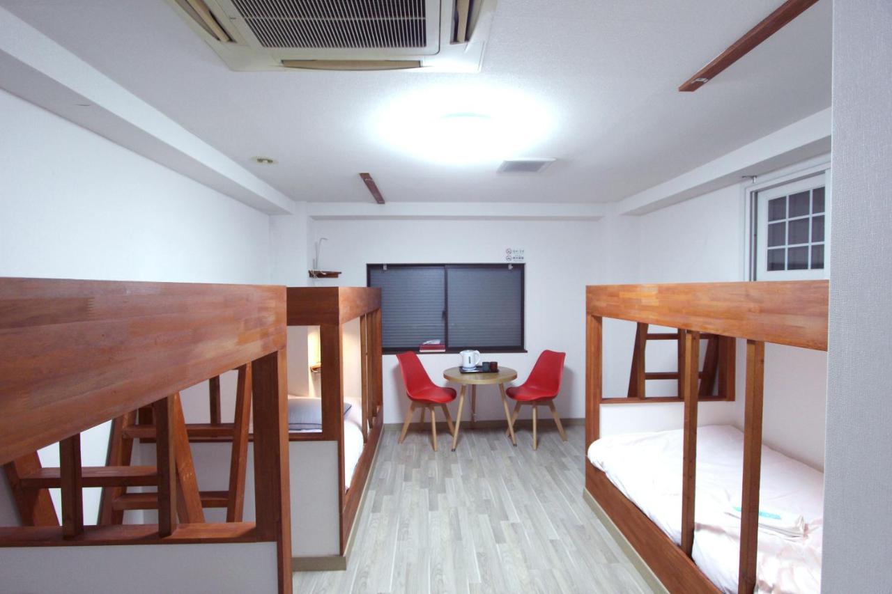 Готель I Osaka House Екстер'єр фото