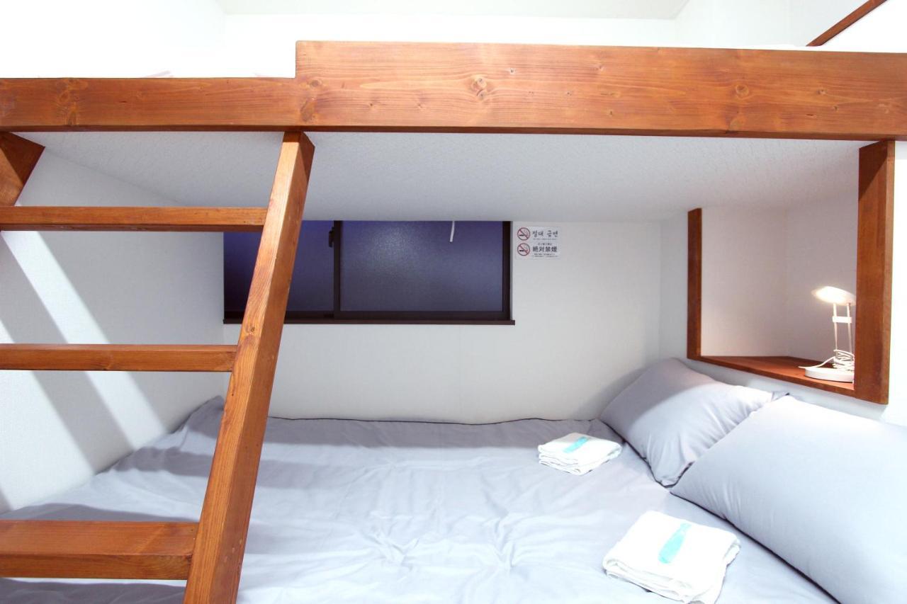 Готель I Osaka House Екстер'єр фото