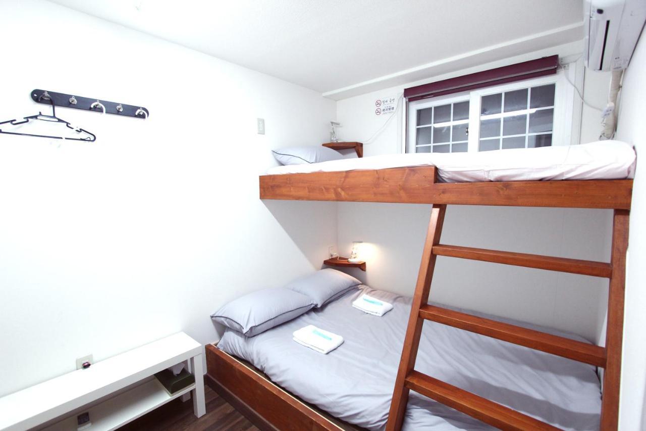 Готель I Osaka House Екстер'єр фото